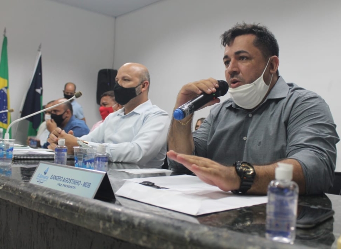 Vereador Sandro Augustinho critica os abusos cometidos pela COPASA na cidade